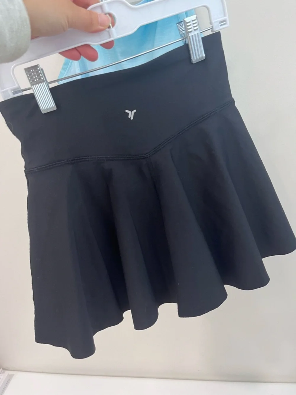 Old Navy Girls Athletic Circle Skater Skort with tank top  Girls 8